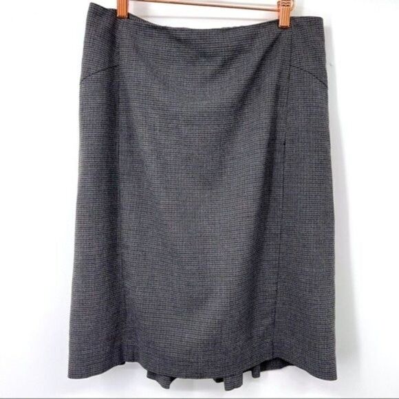 Express gray plaid pencil skirt pleaded back sz 8 BoxI - Picture 1 of 5